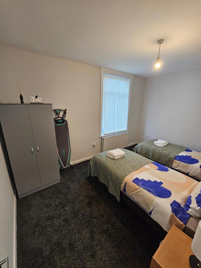Hillsome Hosting Manchester Holiday home Denton (Tameside)